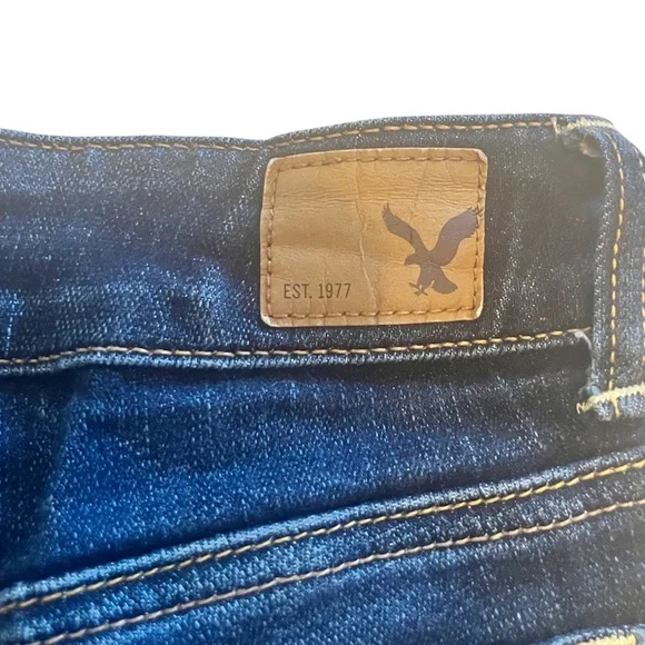 American Eagle Dark Wash Denim Shorts | Size 4 - Picture 6 of 6